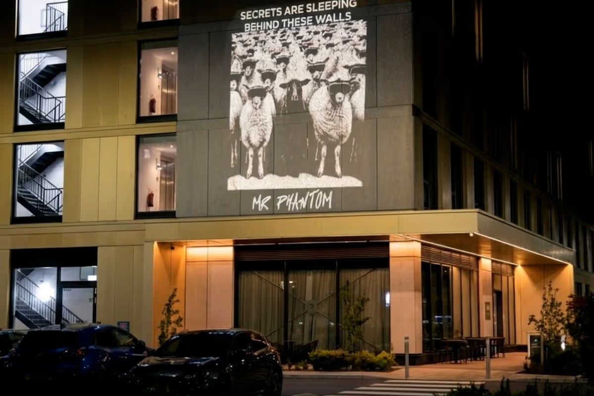 EXCLUSIVE: British artist infiltrates Celebrity Traitors hotel undetected in audacious stunt
